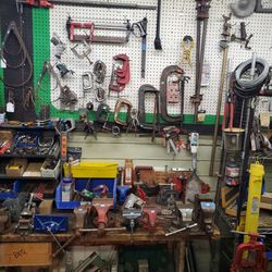 Vises/ vices,  clamps