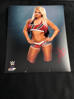 Alexa Bliss signed 8x10 Photo