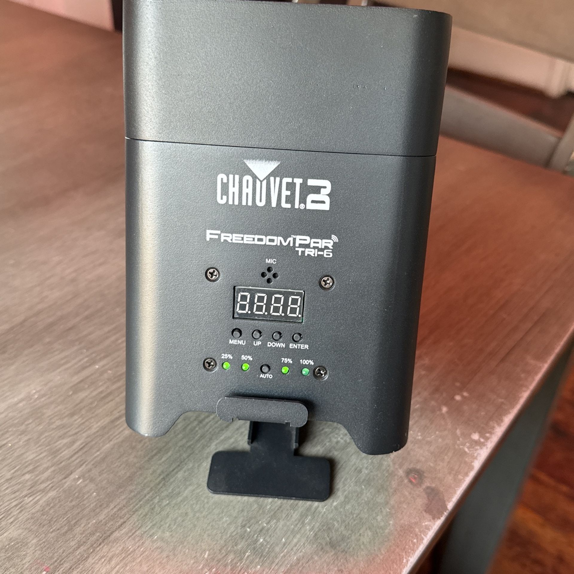 Chauvet Dj FREEDOM PAR TRI-6