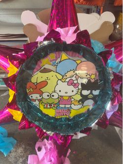 Sanrio 3-d piñata