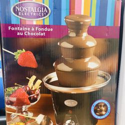Nostalgia Chocolate Fountain 