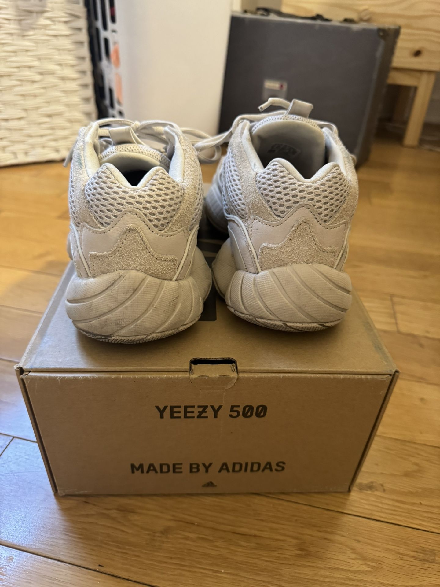 Yeezy 500 Size 9