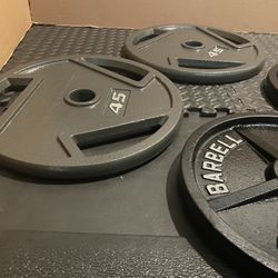 BRAND NEW Olympic  Weights Plates Set. Total weight 240#
