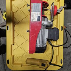 chicago electric hoist 440 lb