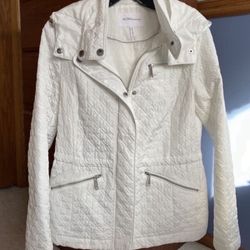 White Quilted Spring Jacket; Size M