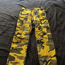 Rothco Yellow patterned camo pants 