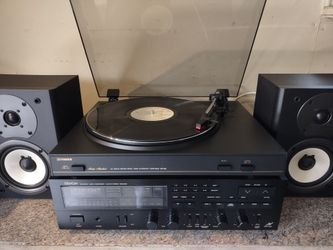 Complete turntable setup. Free records