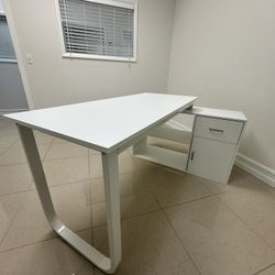 L Shaped Office Desks (5 Units)