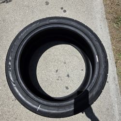 Nitto Nt555G2 Tire
