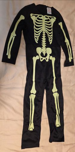 Skeleton costume