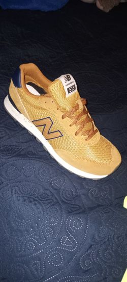 NEW BALANCE    for Mens 10 1/2   $ 45 