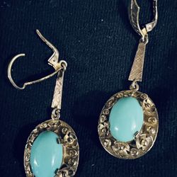 14k Vintage Large Turquoise Earring 