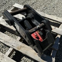 Caterpillar Backhoe Quick Coupler 