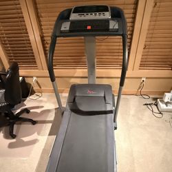 Treadmill - Freemotion XTR 90  (folding)