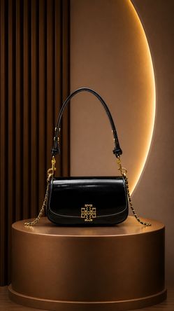 Woman’s purse
