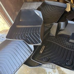 Ford Explorer 2015-2019 Black Floor Mats