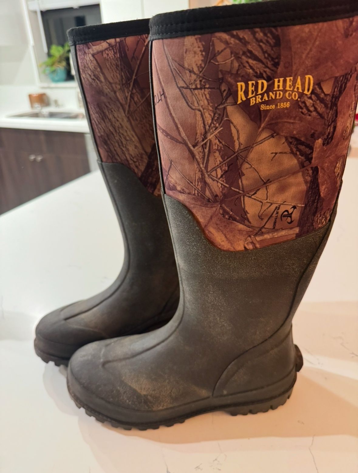 Red Head Waterproof Rubber Boots Size 6