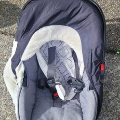Newborn Carseat