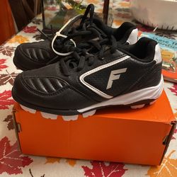 Boy Cleats