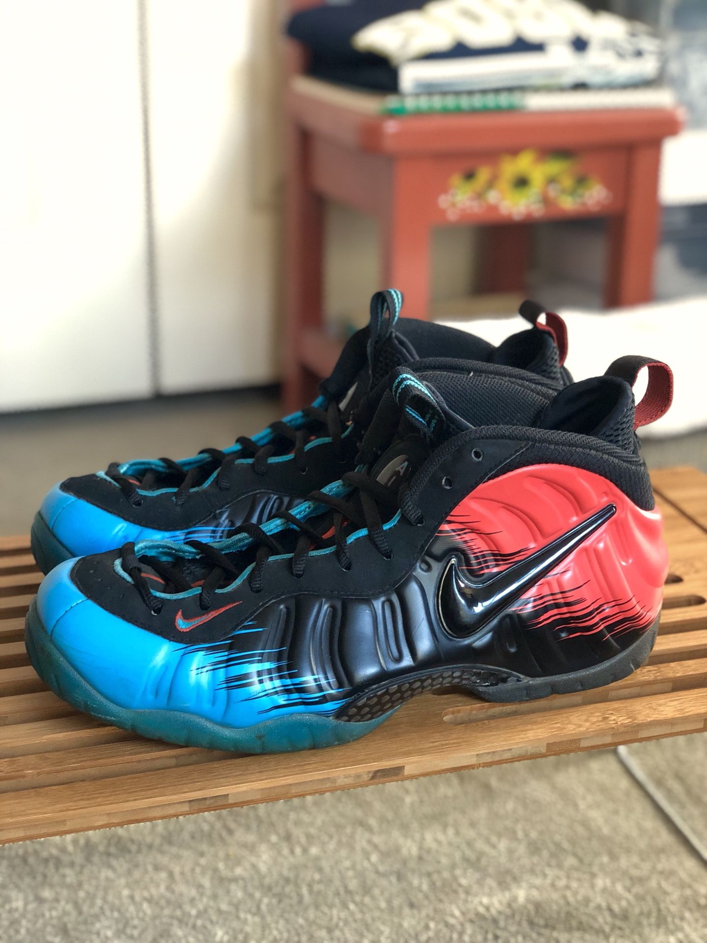 NIKE Air Foamposite Pro “SPIDERMAN” (2014) - Size 9.5 for Sale in Los  Angeles, CA - OfferUp