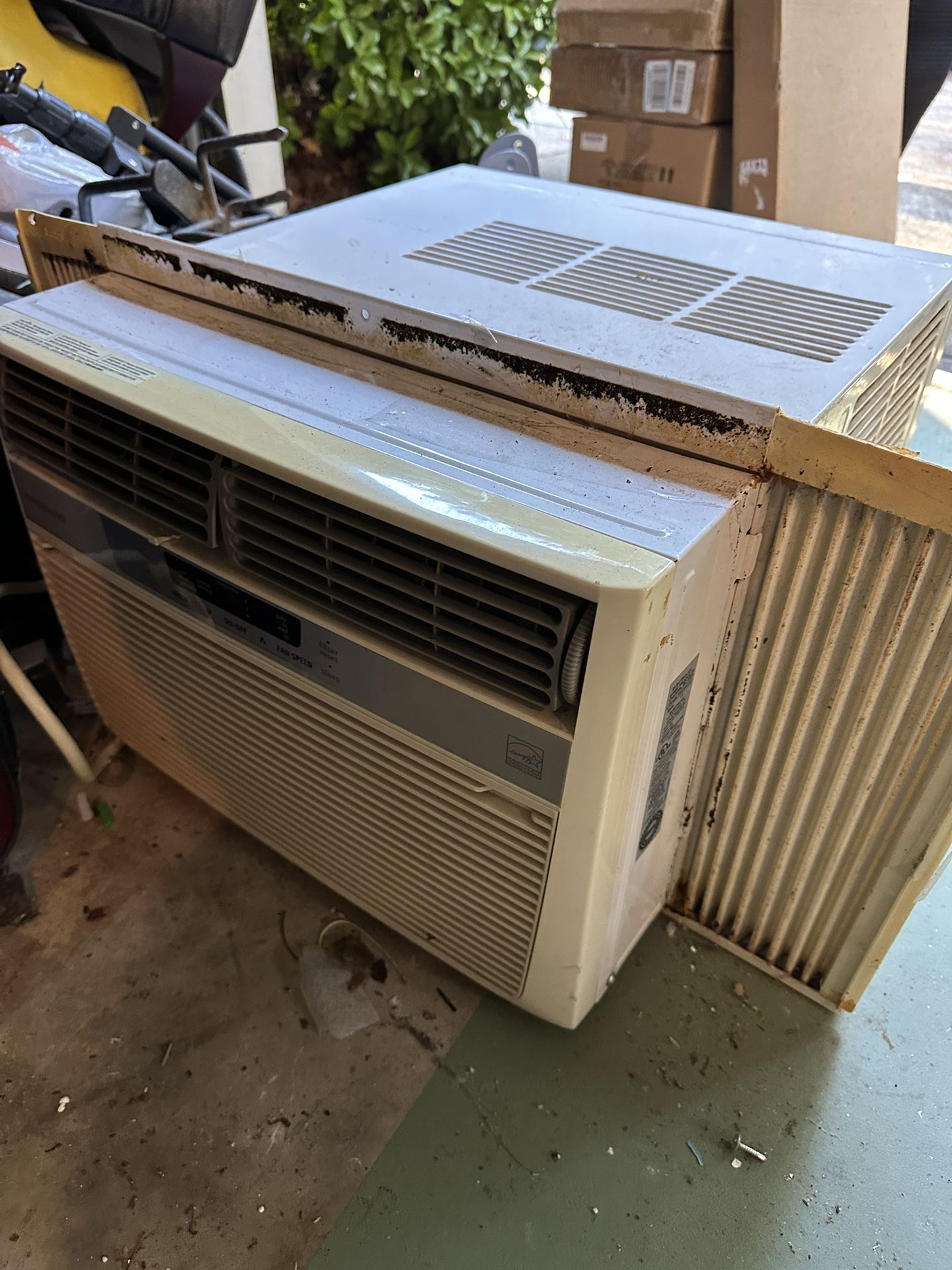 Frigidaire Window Air Conditioner