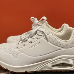 Nursing Shoes/Athletic Shoes