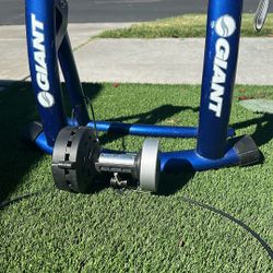 Bicycle Training With Extra Tire