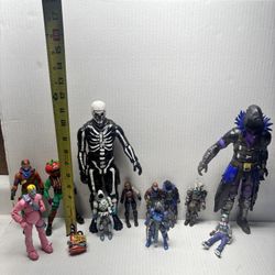 Fortnight action figures lot