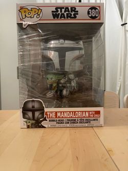 Funko Pop Star Wars The Mandalorian with The Child #380