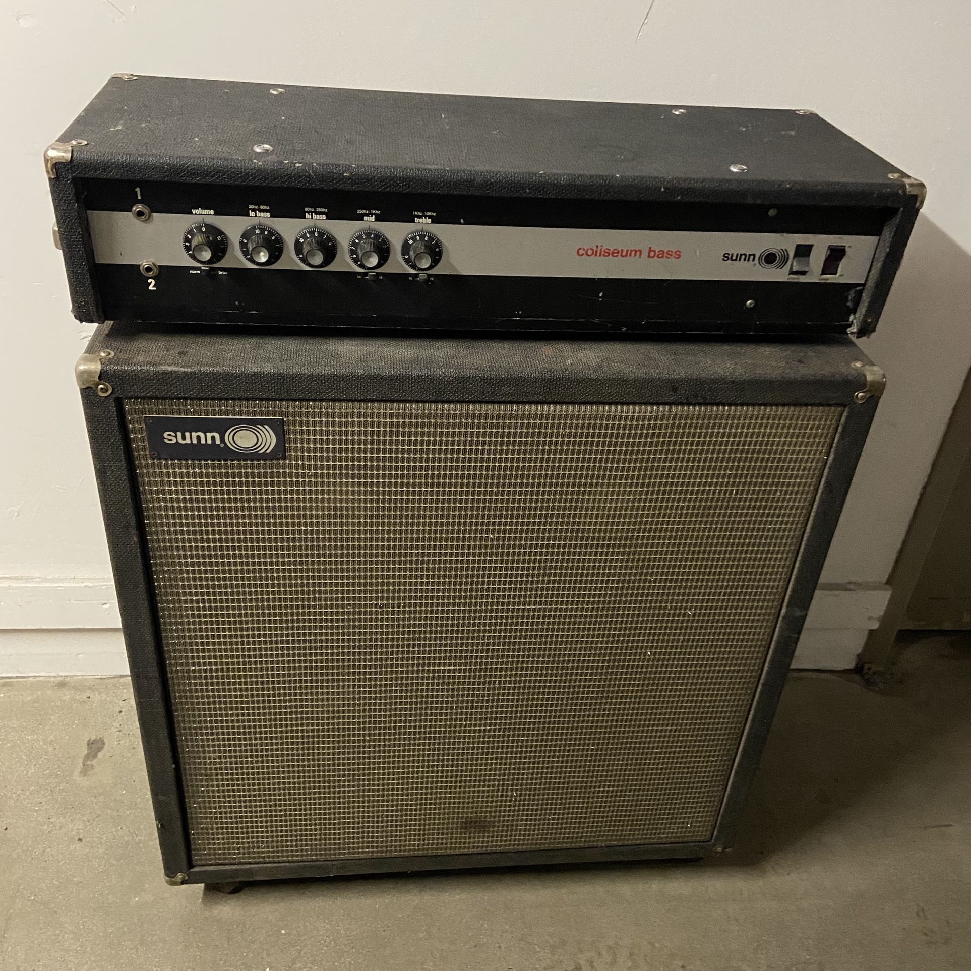Vintage 1971 Sunn Coliseum Bass Amp Head~320 Watts of Solid State Power!!! USA Made