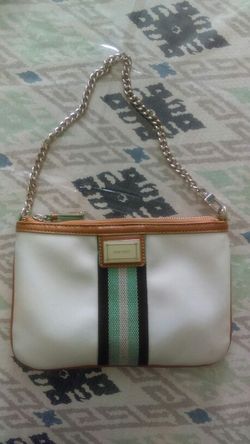 Nine west wristlet