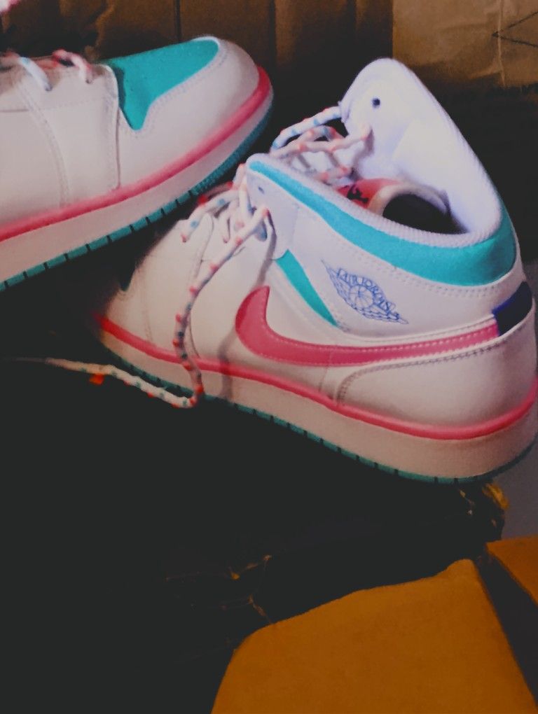 Nike Air Jordan 1