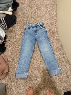 Abercrombie & Fitch jeans.