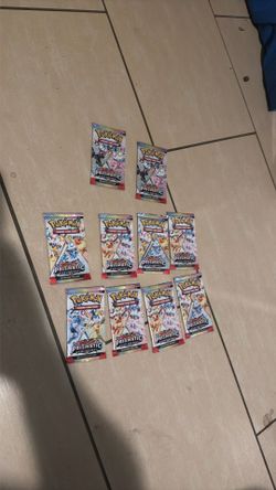 10 Pokémon TCG Prismatic Evolutions Booster Packs