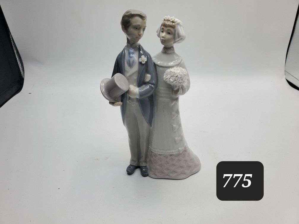 Vintage Ceramic Wedding Couple