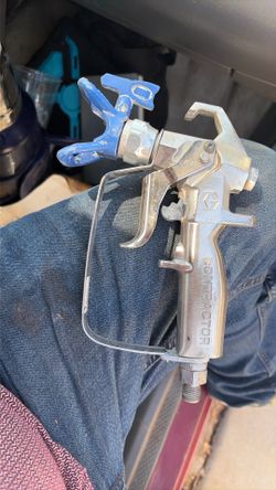 Graco professional contractor spray gung plus 2 estentions works good