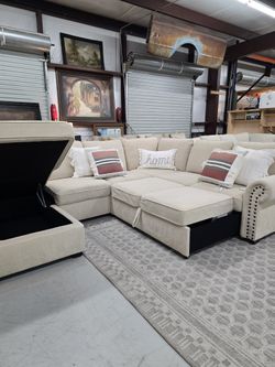 Beige U-Shaped Sectional Couch with Pull-Out Bed & Storage Chaise
🚚 SAME-DAY DELIVERY AVAILABLE