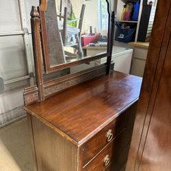Dresser/Armoire OBO