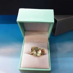 Women's Ring - Yellow Gold 14k (.585) 3.5 grams Size 8.5