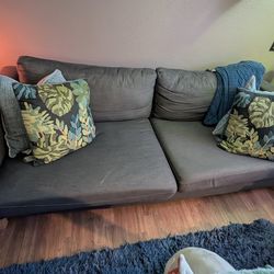 Modern Dark Grey Loveseat – WANT GONE NOW