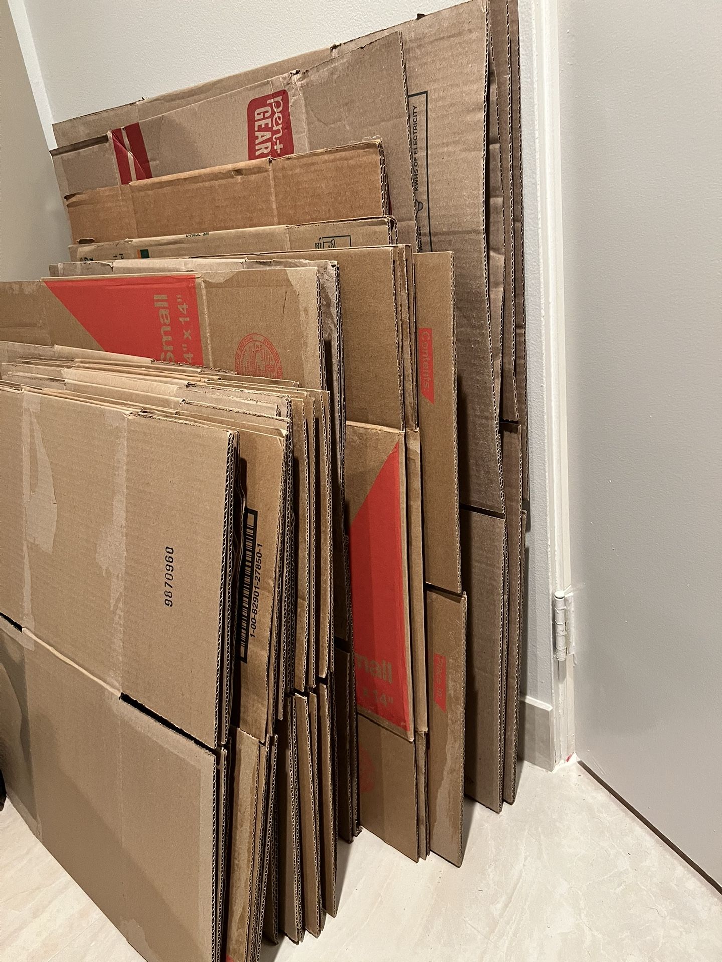 Moving Boxes And Packing Material