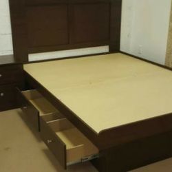 Storage Platform with 4 Drawers