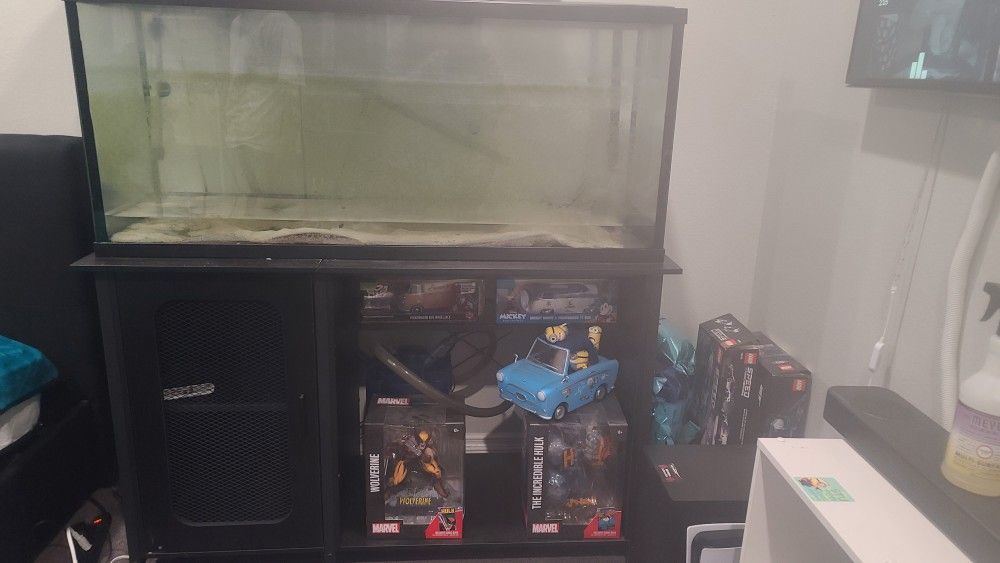 Fish Tank And Cabinet 
