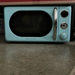 Blue Retro Styled Microwave