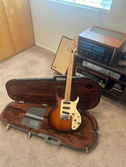 Beautiful Peavey T-26 guitar