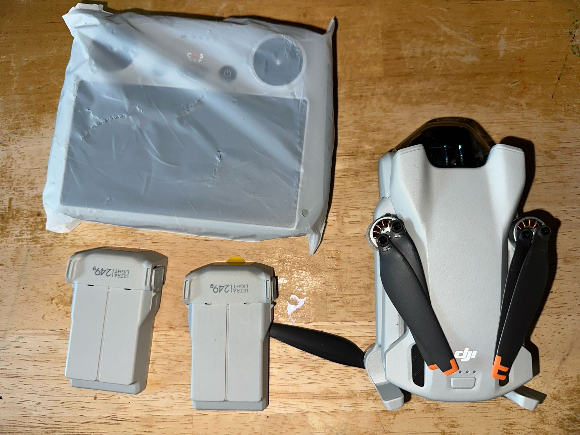 New DJI Mini 3 + DJI RC + 2X New Batteries