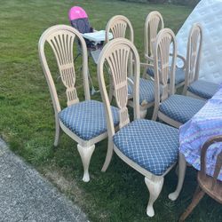 Table And Chairs 