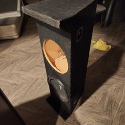 Tahoe Sub Box Goin Behind 3rd Row Seat Only Box 