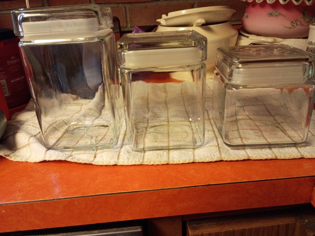 Three glass jars coffee tea and sugar pick up only firm price $50 pick up only 865 Ellsworth avenue right off of East Livingston avenue Columbus Ohio