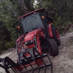 Tractor 